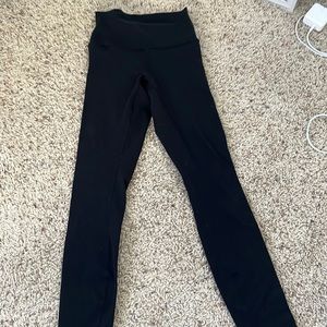 black wunder under lululemon leggings